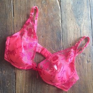 Victoria's Secret Red Bra 34D