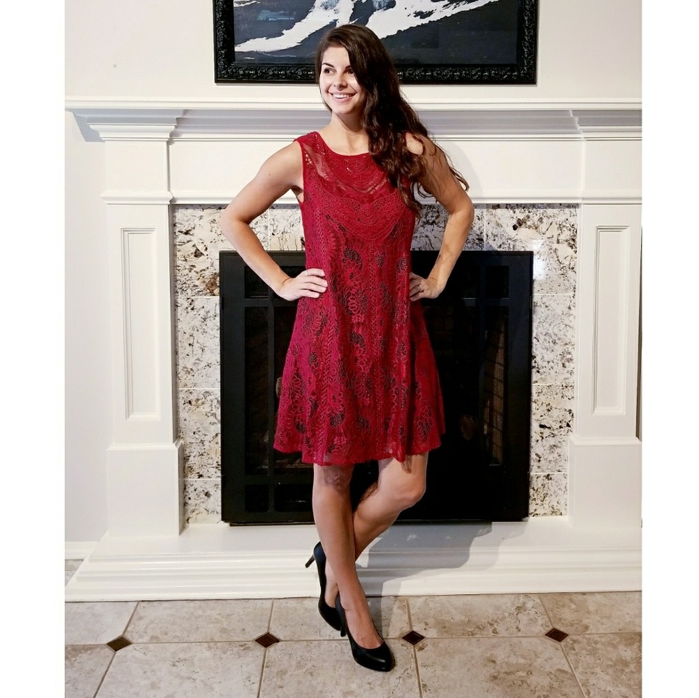 ▫️LAST▫️Infinity Raine Lace Dress - Picture 2 of 8