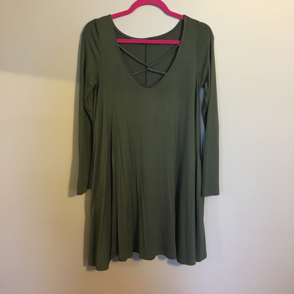 Long sleeve hunter green dress