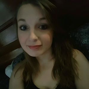 Meet your Posher, Ashlee