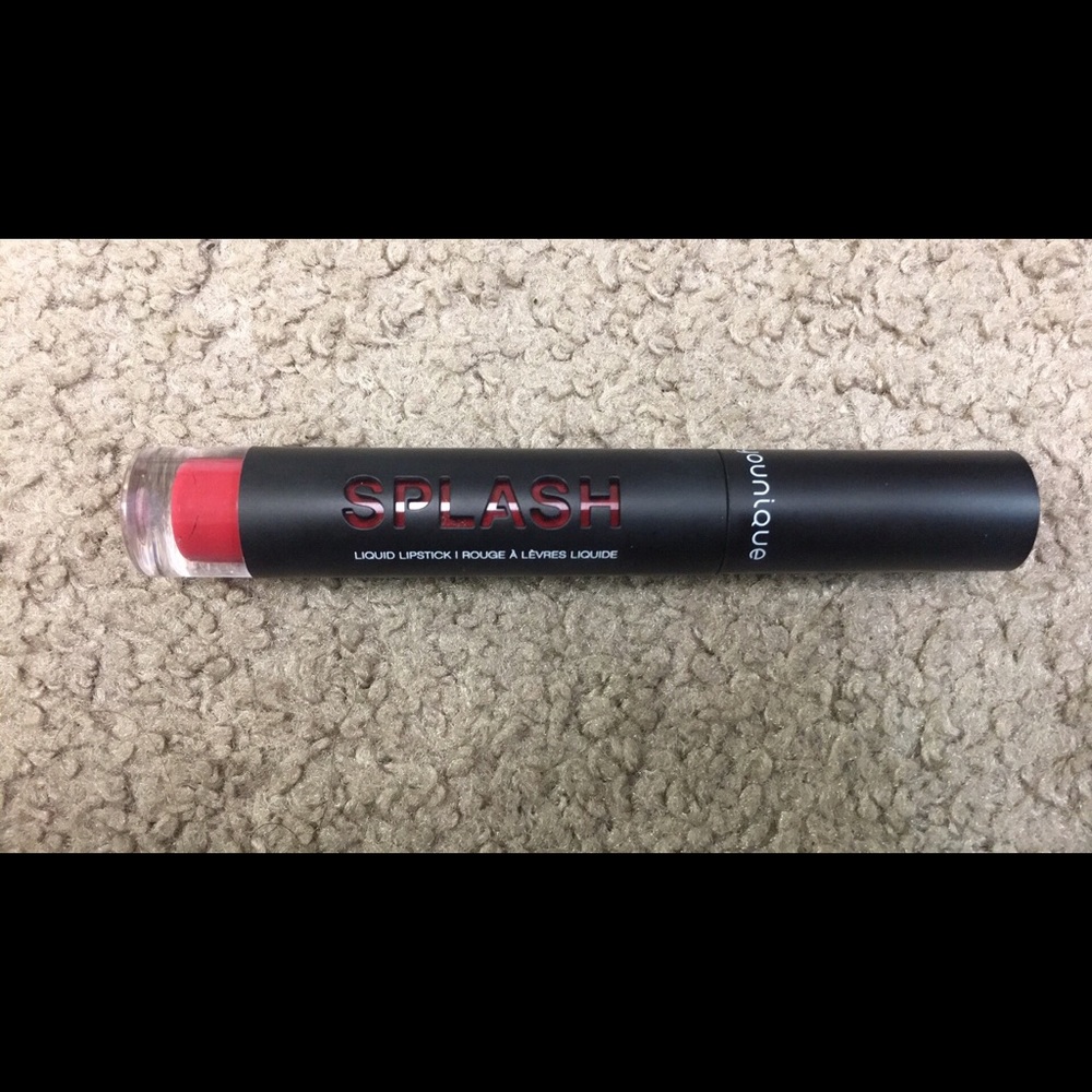 Younique splash liquid matte liquid lipstick