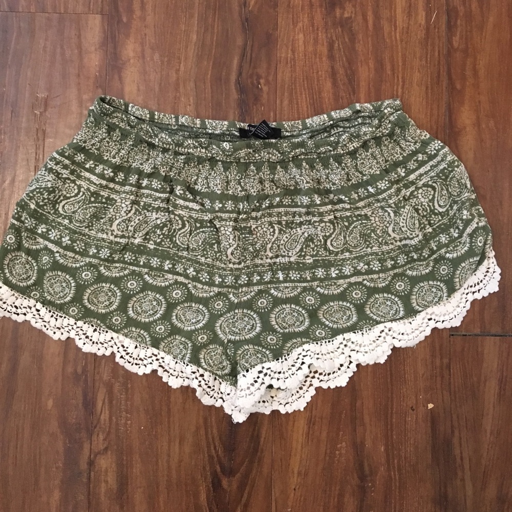 Olive and cream patterned shorts