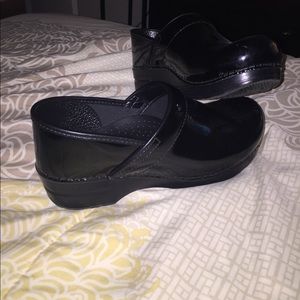 Size 40 Dansko clogs