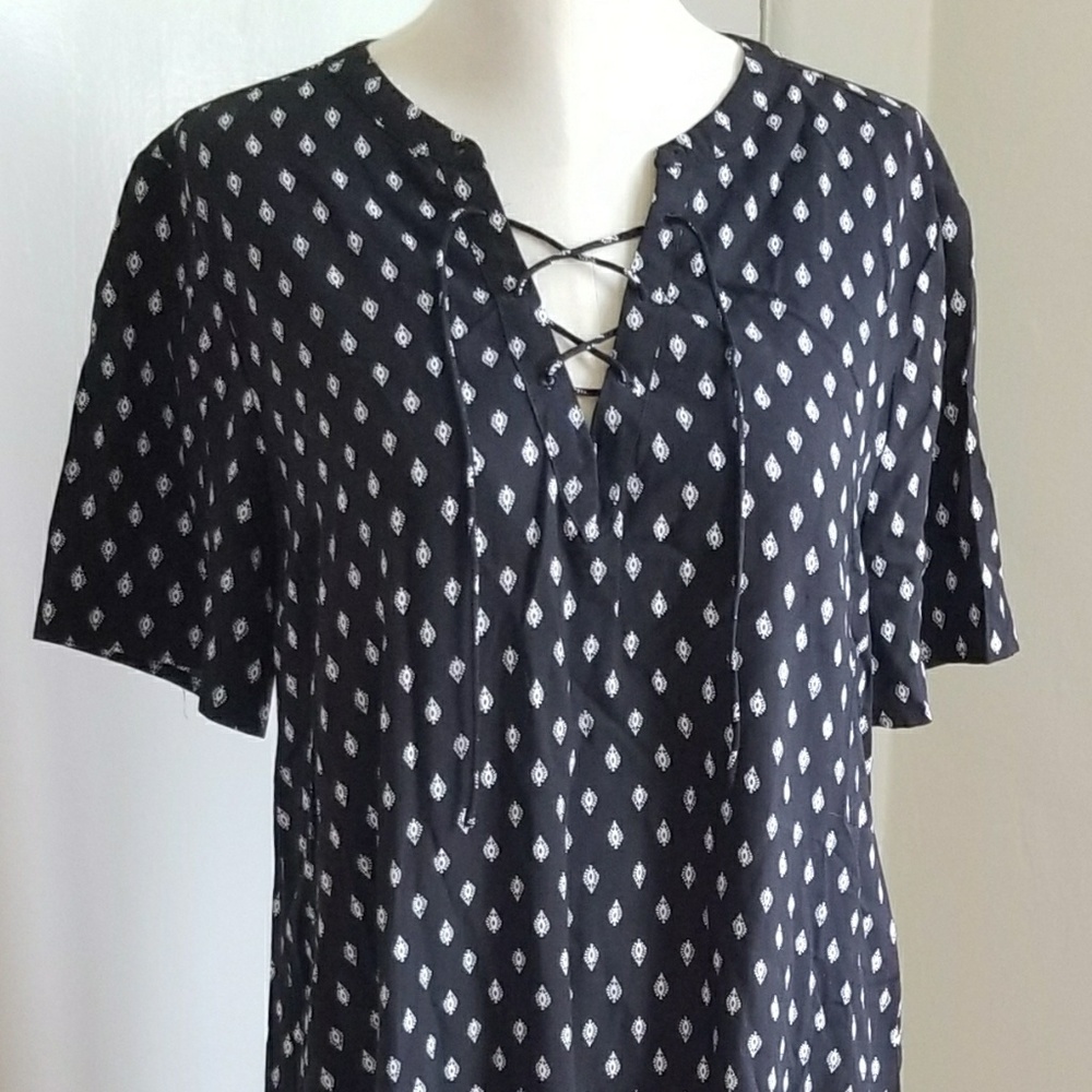 Old Navy Black Patterned Short Sleeve Dress