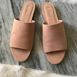 Blush mules