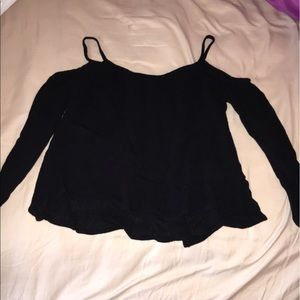 Black cut-out shoulder long sleeve shirt