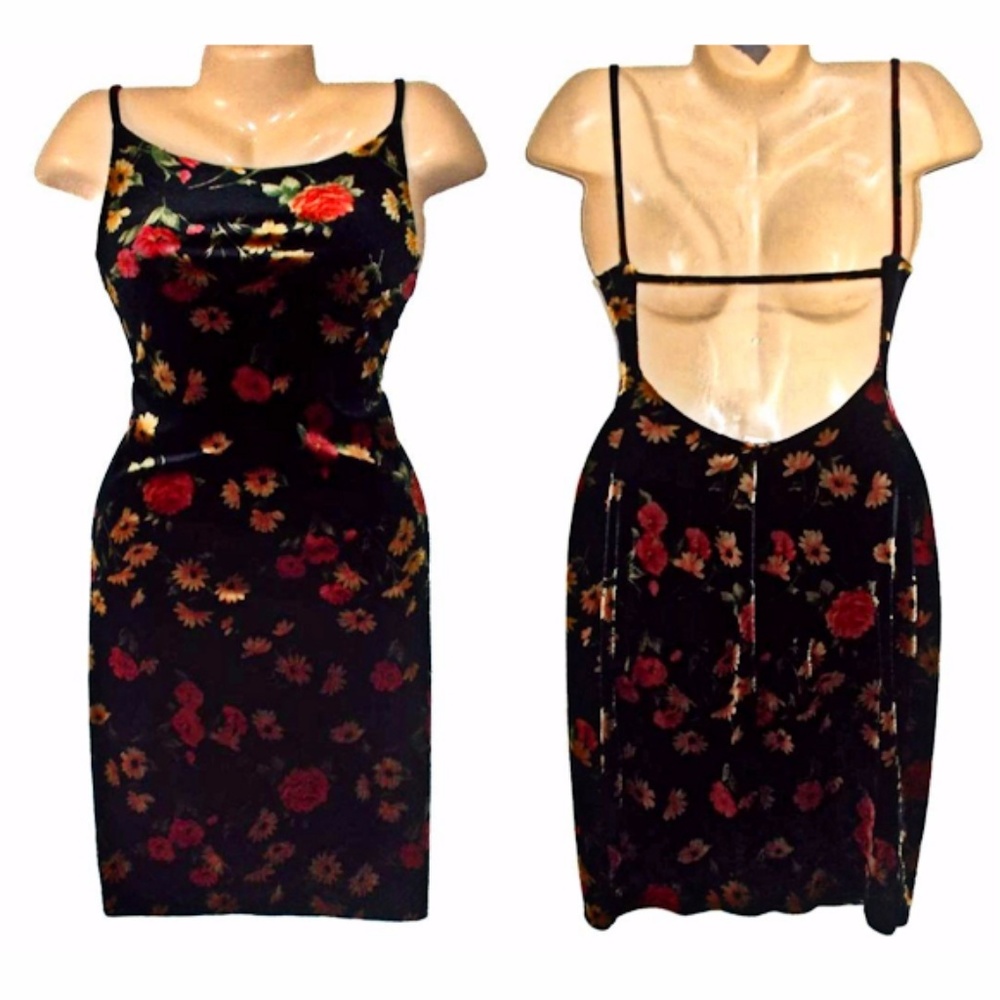 Maggy London Open Back Velvet Floral Mini Dress