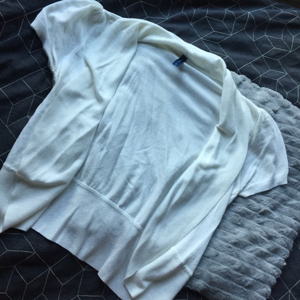 FREE W/purchase Cropped cardigan BOGO