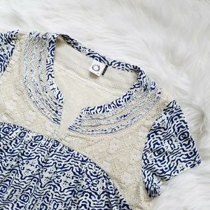 Anthropologie Akemi and Kin Crochet detail shirt