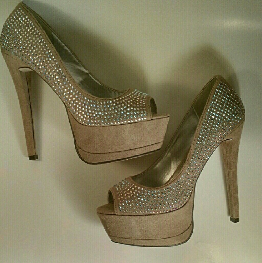 TAUPE IRIDESCENT RHINESTONE PUMPS - Picture 3 of 5