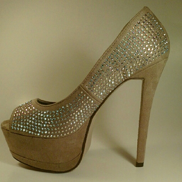 TAUPE IRIDESCENT RHINESTONE PUMPS - Picture 2 of 5