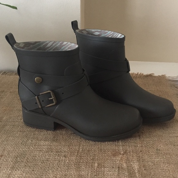 lucky brand rubber booties