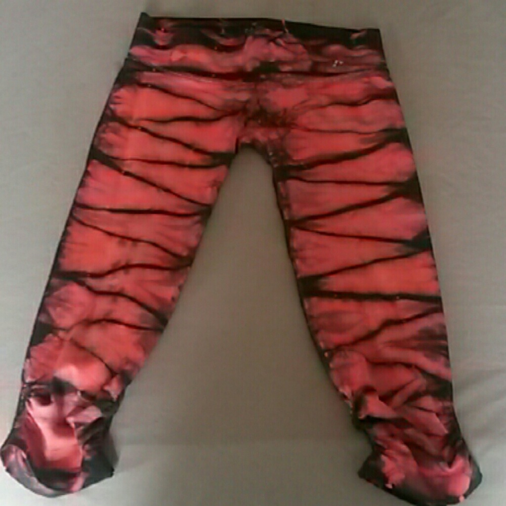 Nux cropped yoga pants