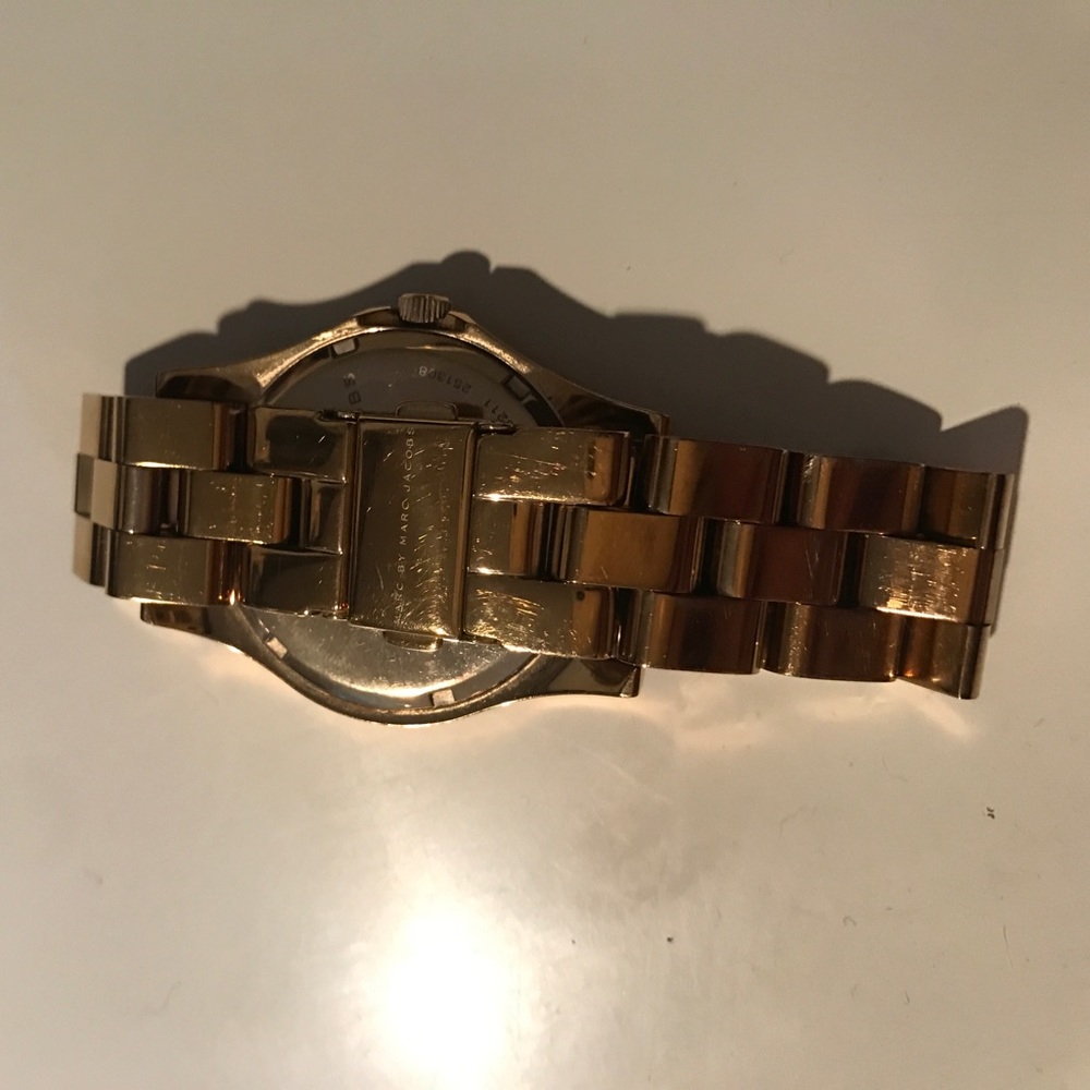 Marc Jacobs Gold Watch - Picture 3 of 3