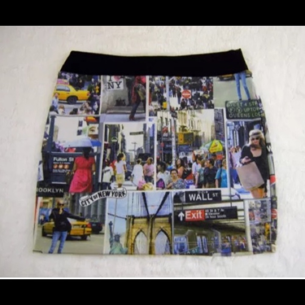 Body Central NYC Graphic Mini Short Skirt Medium