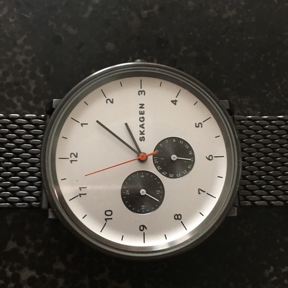 Skagen watch - Picture 2 of 2