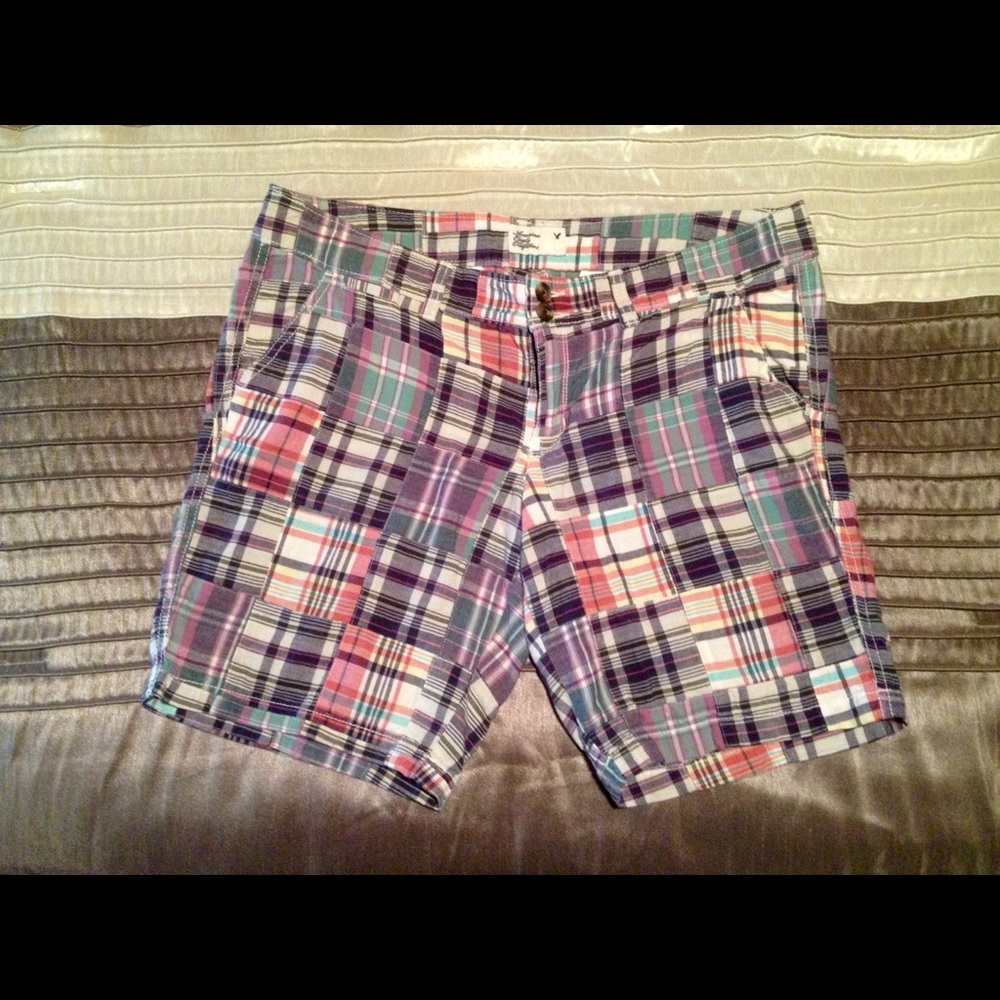 AE Mid-Thigh Shorts
