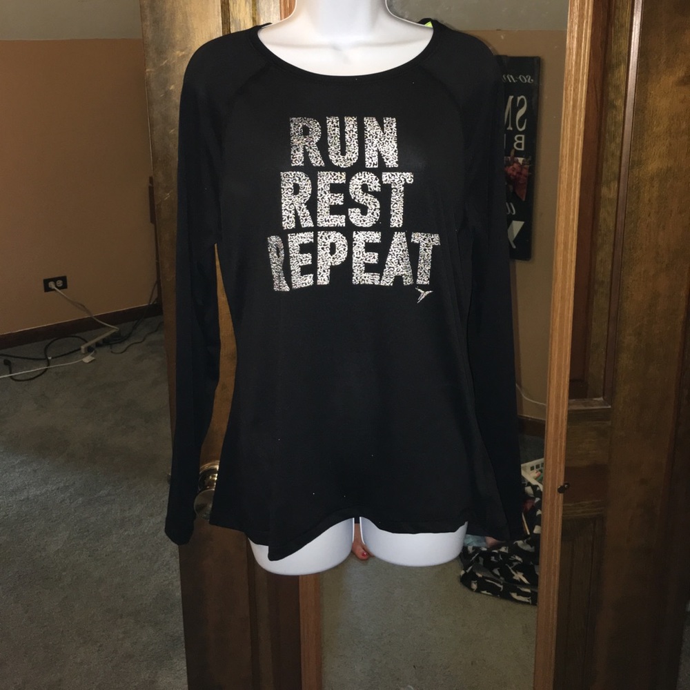 Athletic long sleeve