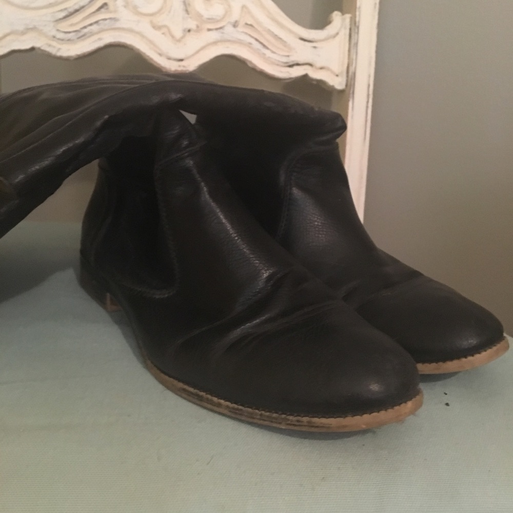 Black boots perfect for fall!