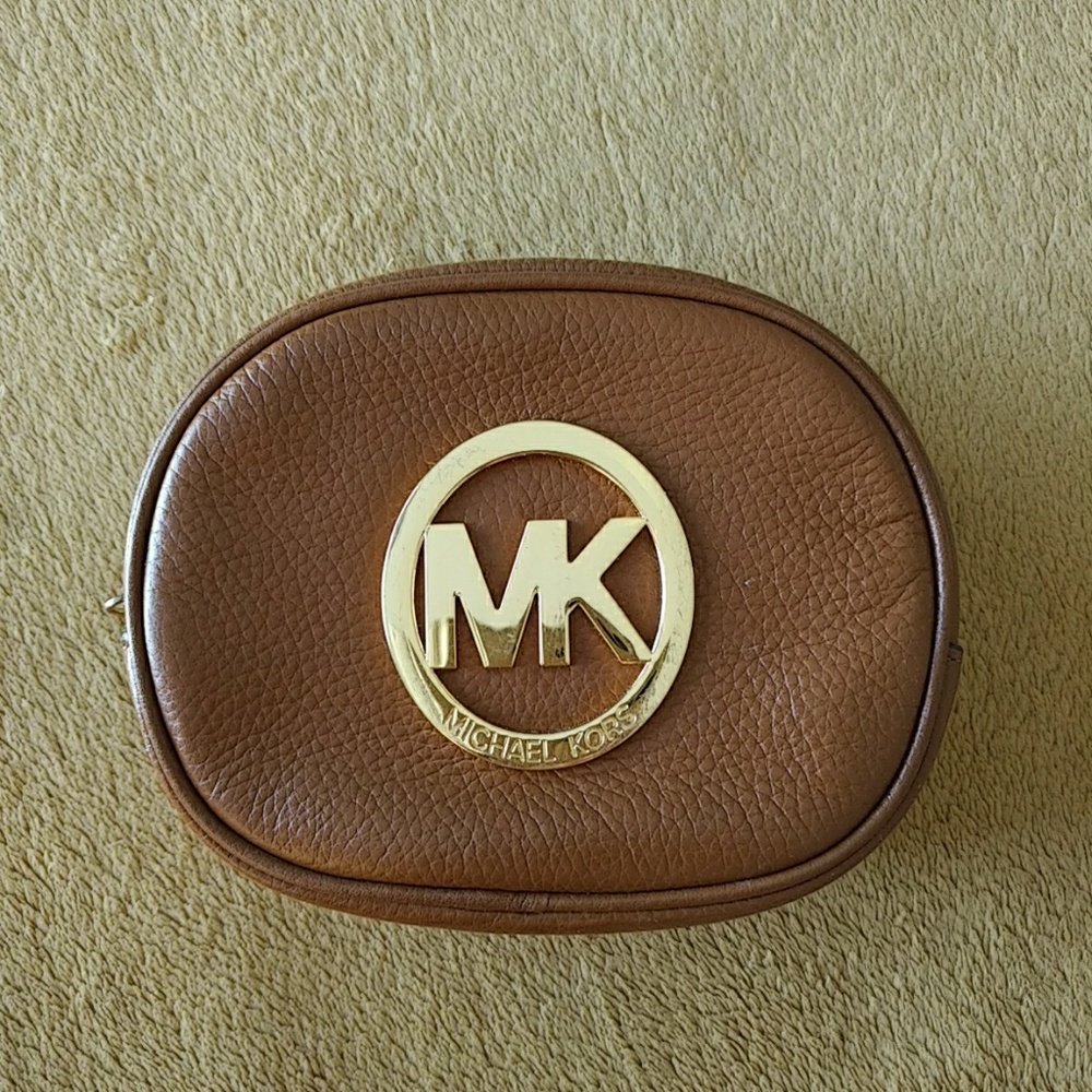 Mickael Kors small makeup bag *Authentic*