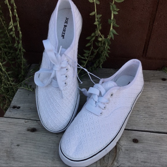 White Sneakers NWT - Picture 2 of 5