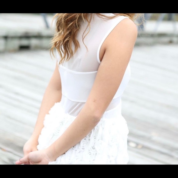 Formal white dress - Picture 3 of 3