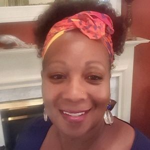 Meet your Posher, Marcia