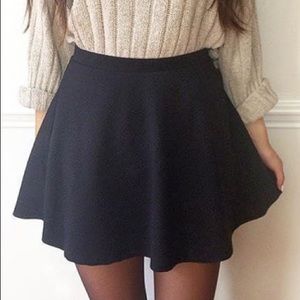NWT Black Skater/Flowy Mini Skirt; szSmall