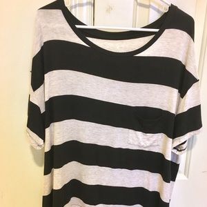 American eagle soft and sexy tee