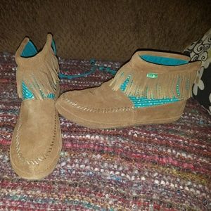 Sanuk Suede Ankle Moccasins