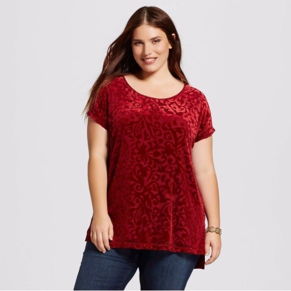 NWOT Plus Size Crimson Velvet Burnout Top - Picture 5 of 5