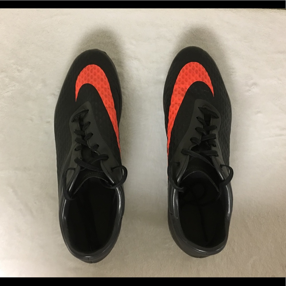 NIKE MENS HYPERVENOM PHANTOM FG SOCCER CLEATS