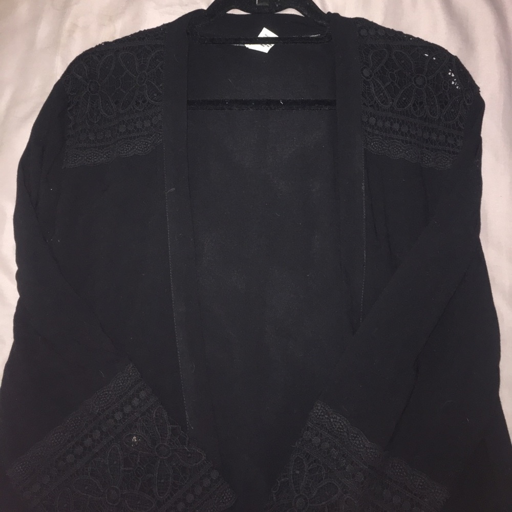 Boho-style crochet kimono