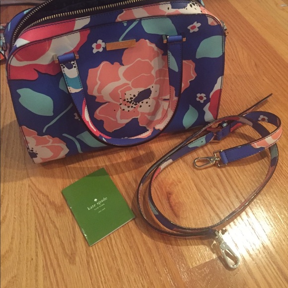 kate spade Handbags - Kate Spade Floral Purse - Small Felix