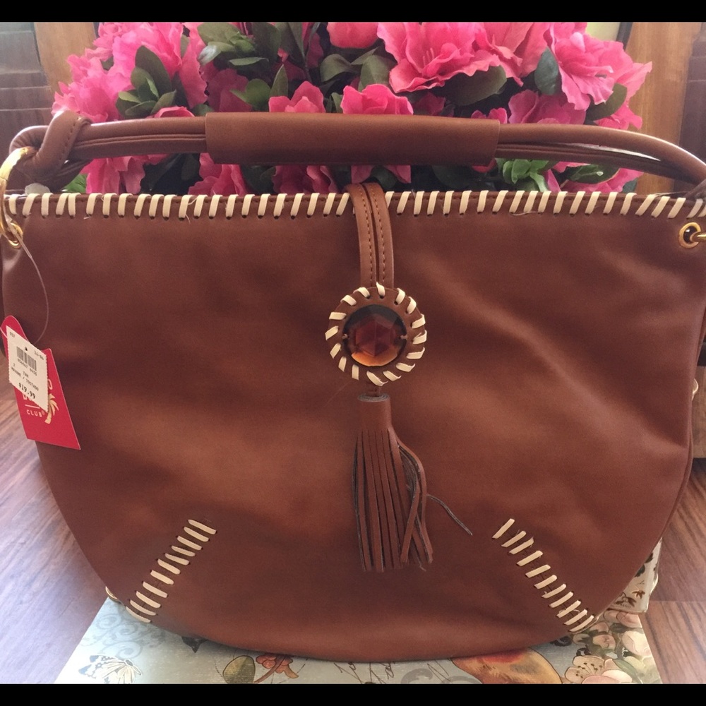 ❣️NWT Carmel Brown Shoulder Bag❣️