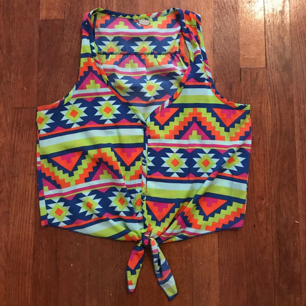 Aztec print tank