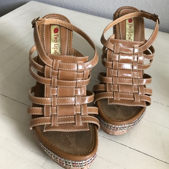 Two Lips Wedges - Picture 2 of 3