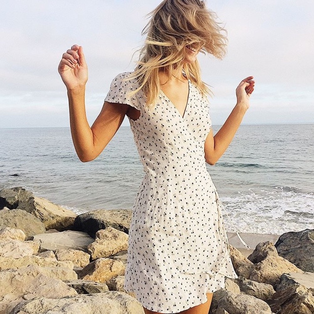 Brandy Melville Robbie Dress
