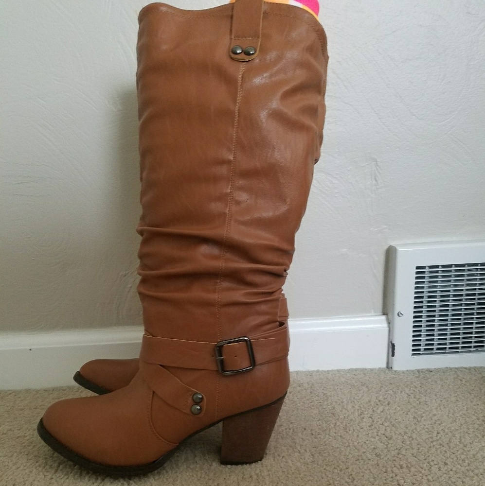 Wide Calf Slouchy Heeled Boot