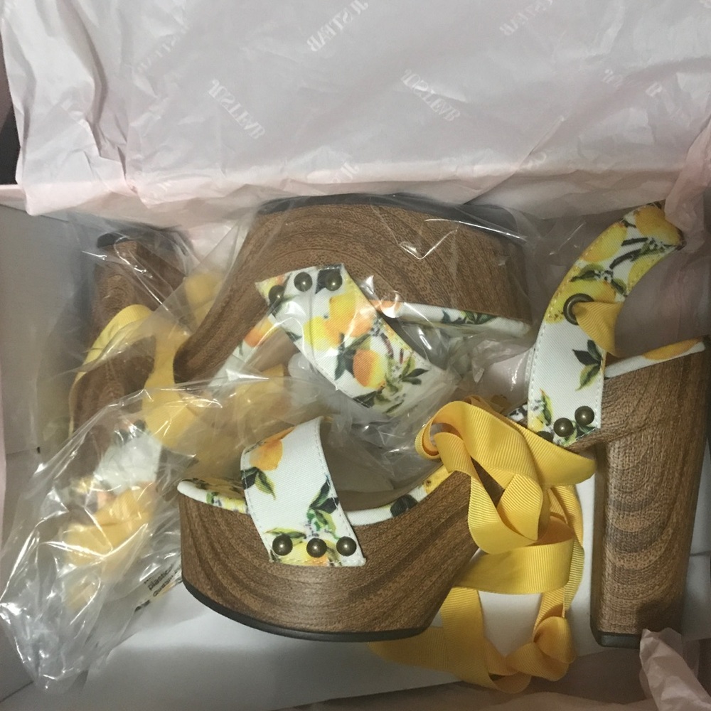 Just fab strappy lemon sandals