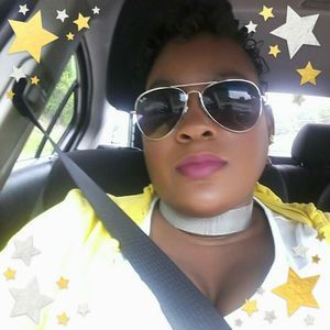 Meet your Posher, Carla