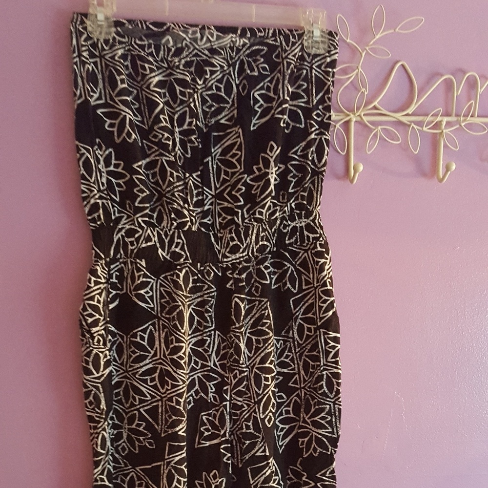 Jumpsuit - Picture 2 of 6
