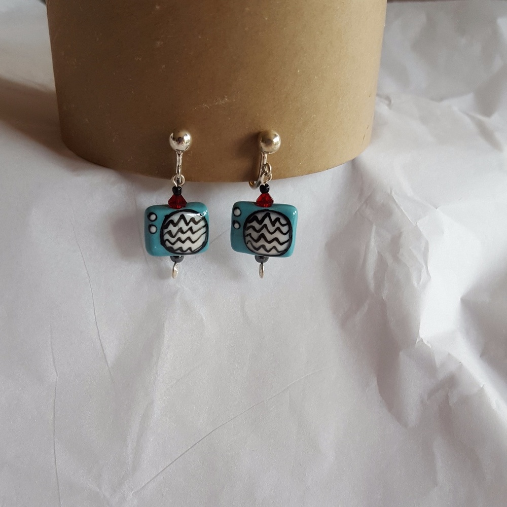 "Static" dangle ceramic bead earrings