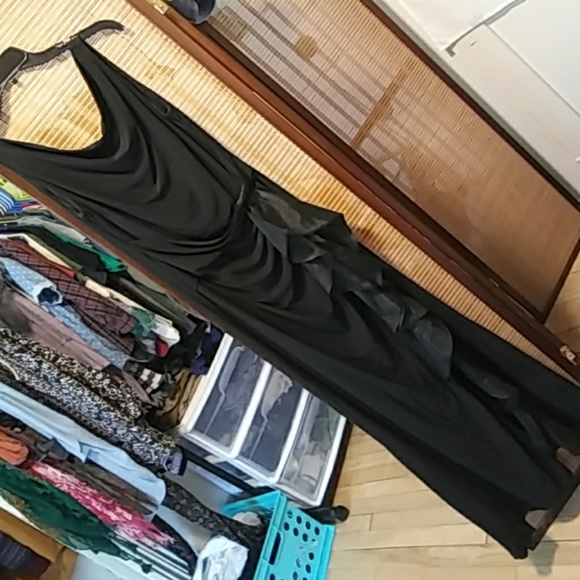Black floor length dress - Picture 1 of 6