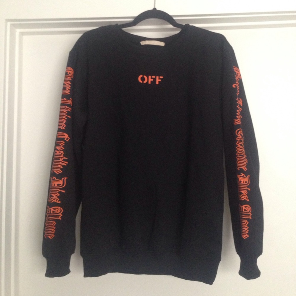 Off-White X Vlone Crewneck Size (S)