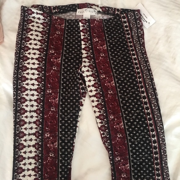 Soft printed flared bottoms. - Picture 2 of 3