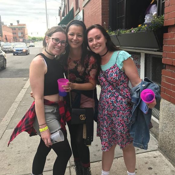 Meet your Posher, Melissa - Picture 1 of 1