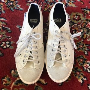 Onitsuka Tiger Badminton Shoes in Off-White!