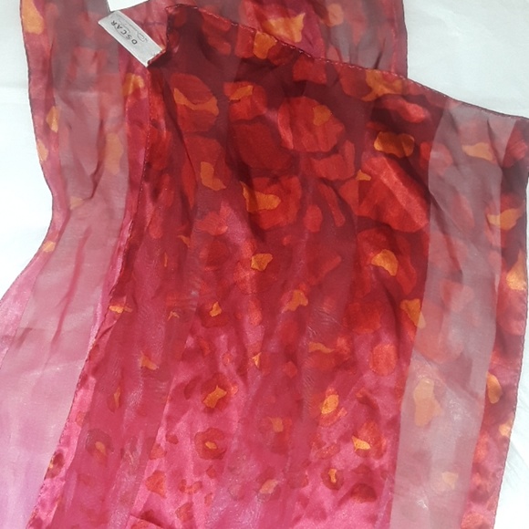 Oscar by Oscar de la Renta silk scarf new with tag - Picture 5 of 8