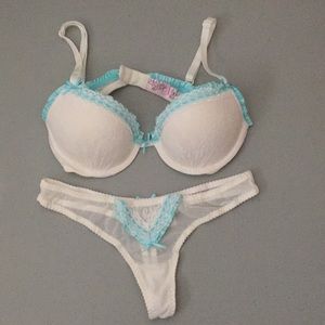 NEW VS Lingerie set
